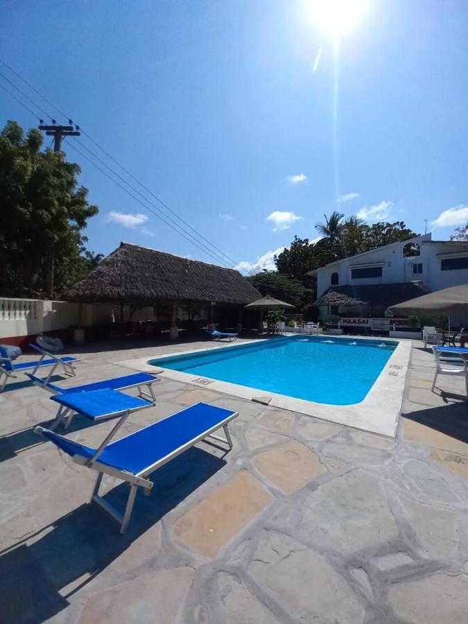 מומבסה Maasai Resort מראה חיצוני תמונה