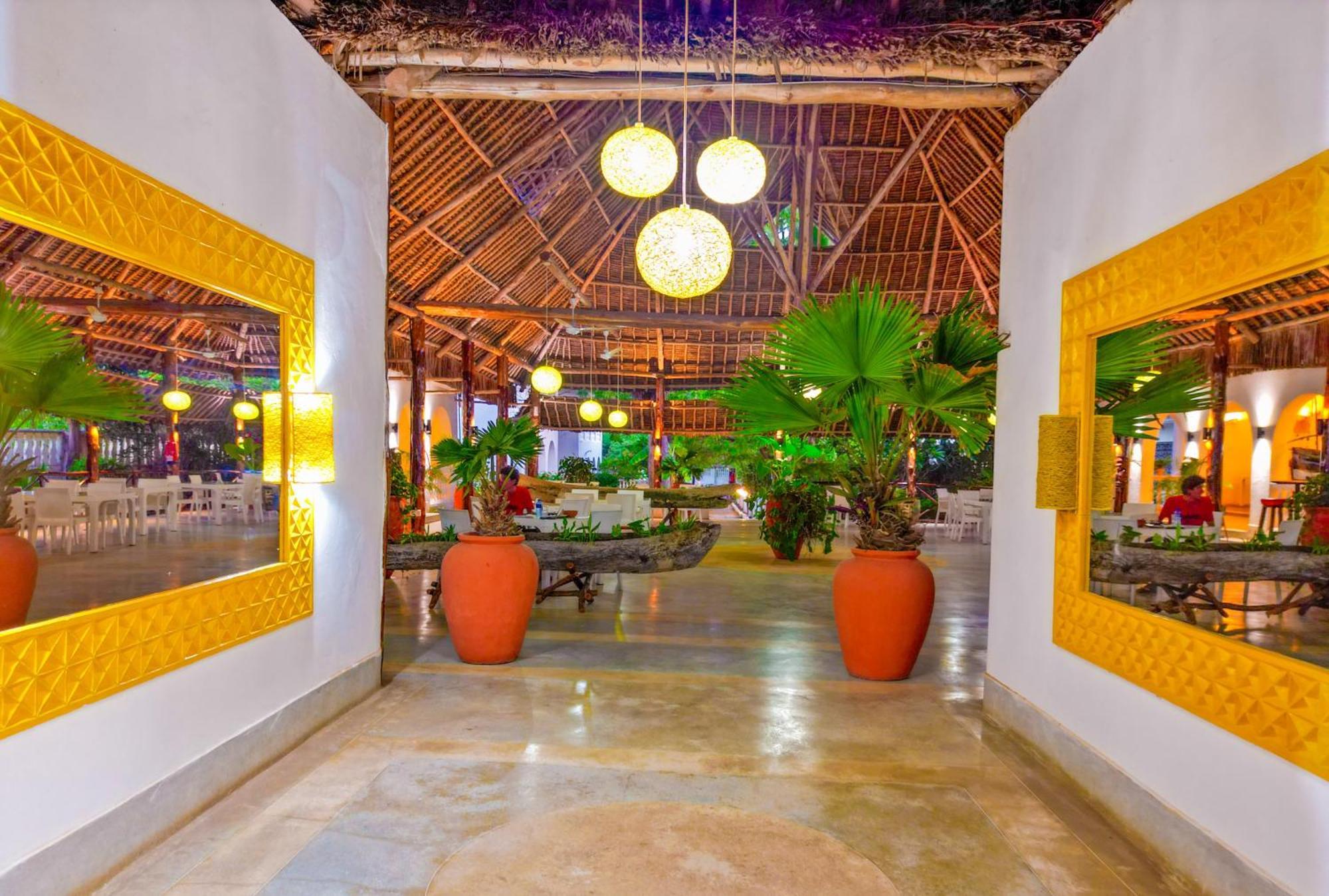 מומבסה Maasai Resort מראה חיצוני תמונה