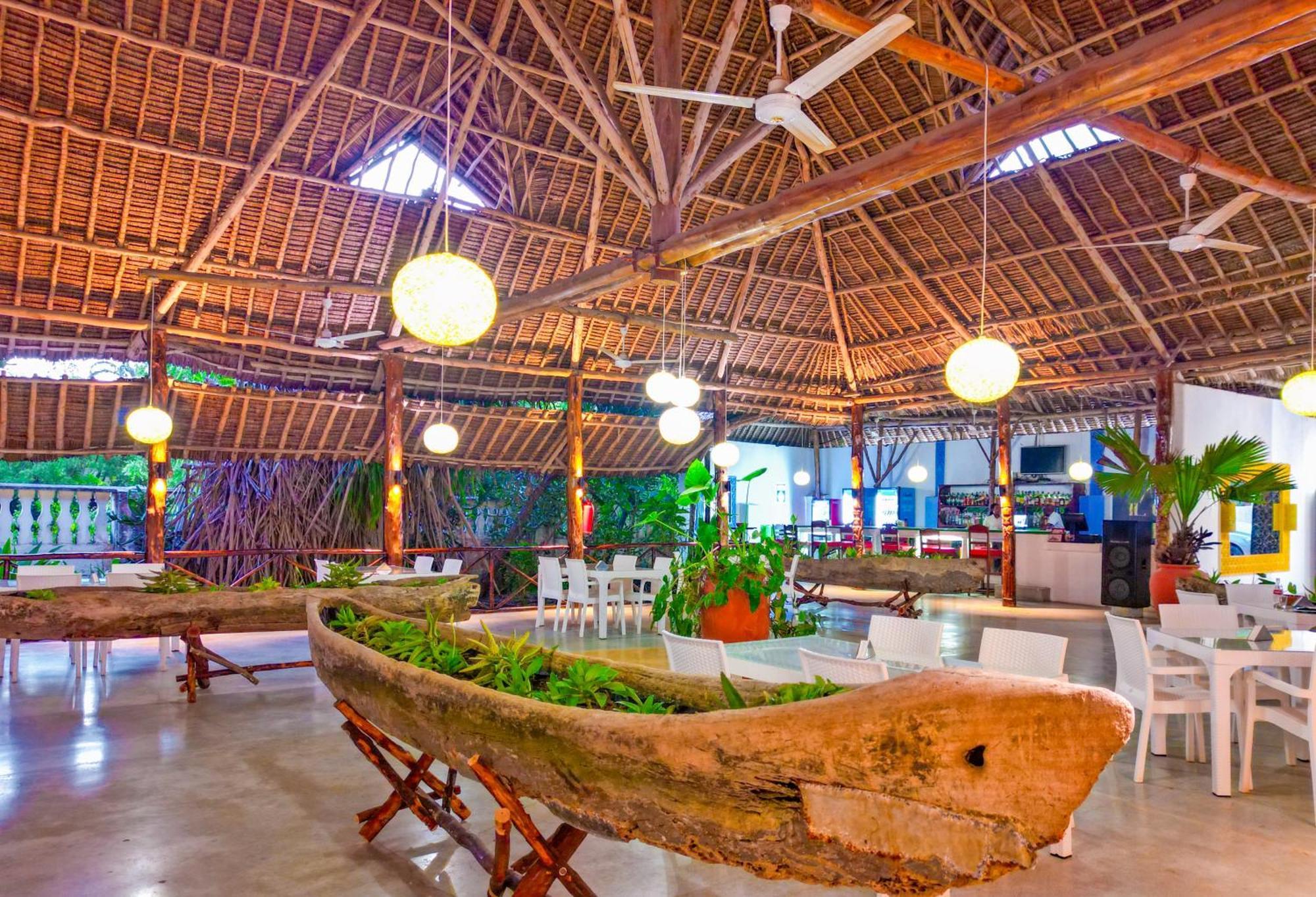 מומבסה Maasai Resort מראה חיצוני תמונה